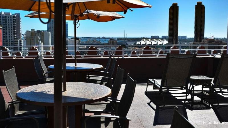 Отель Gaslamp Plaza Suites