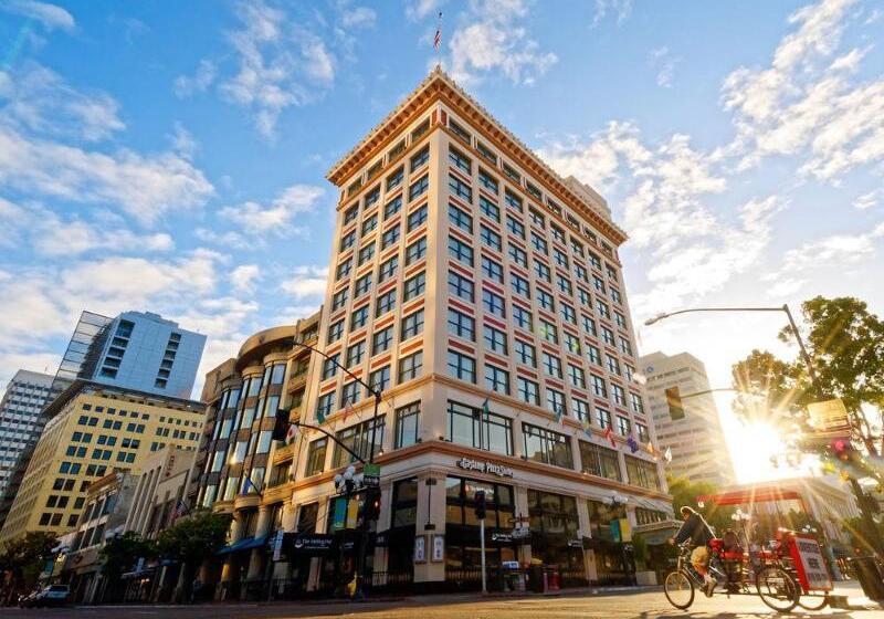 ホテル Gaslamp Plaza Suites