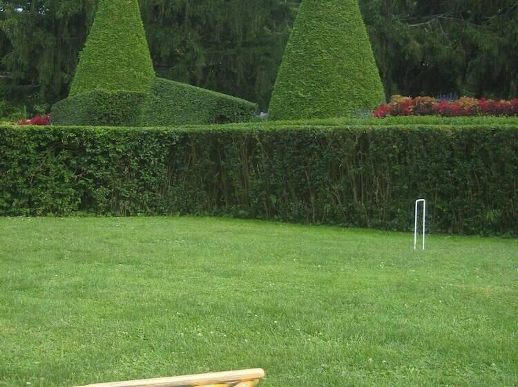 酒店 Geneva On The Lake Boutique Resort