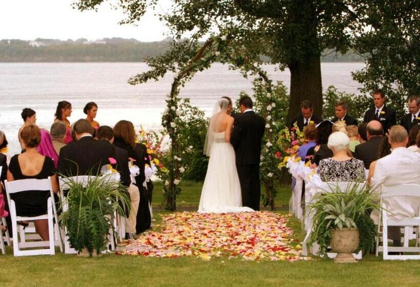 فندق Geneva On The Lake Boutique Resort