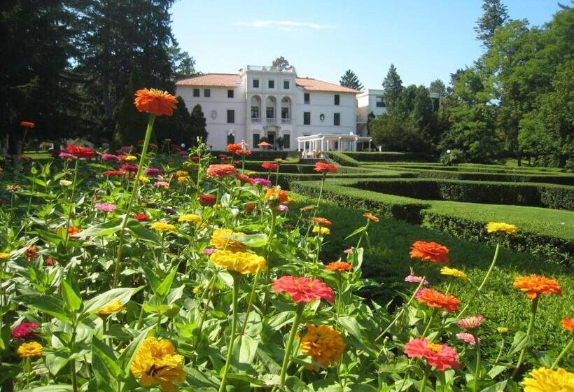 酒店 Geneva On The Lake Boutique Resort