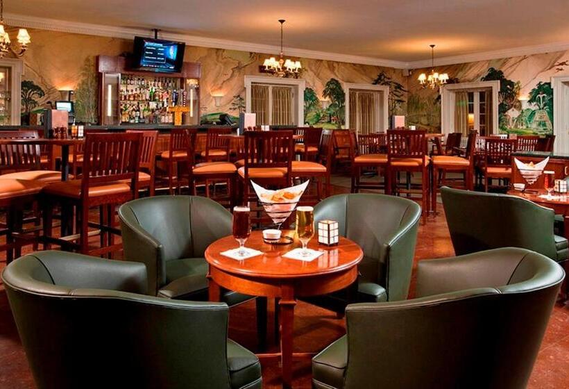 هتل Gideon Putnam Resort & Spa