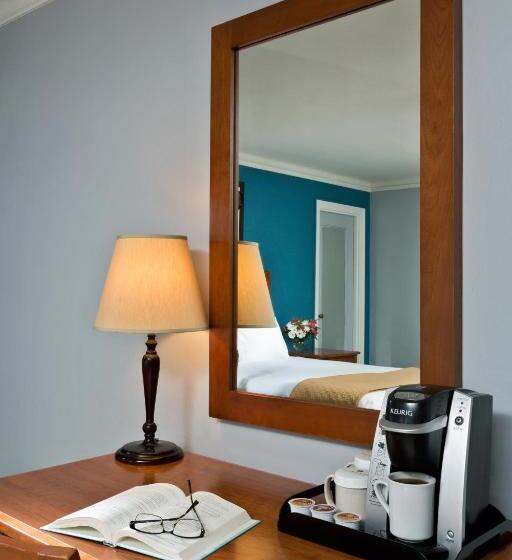 هتل Gideon Putnam Resort & Spa