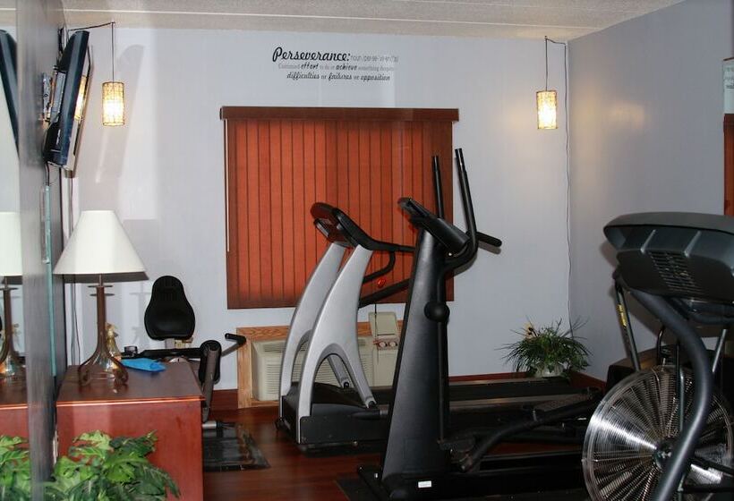 فندق Gladstone Inn And Suites