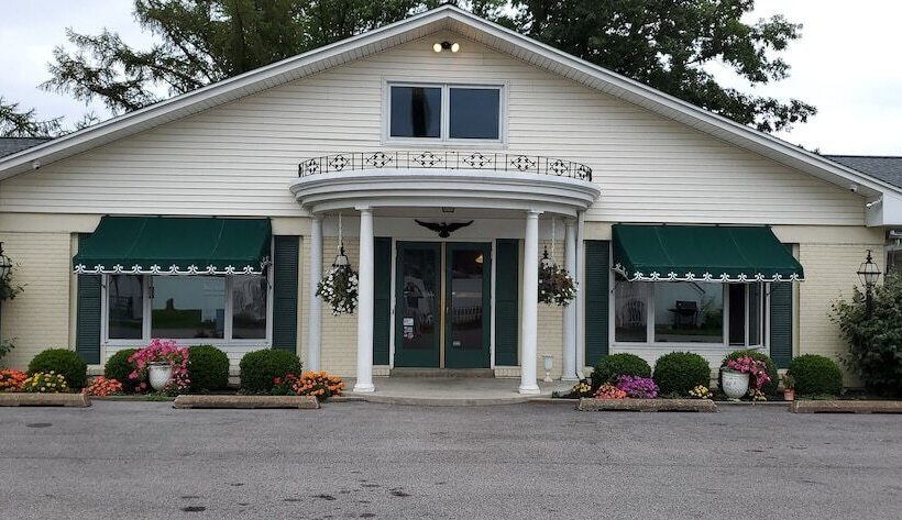 فندق Glass House Inn Erie Near I90 & I79