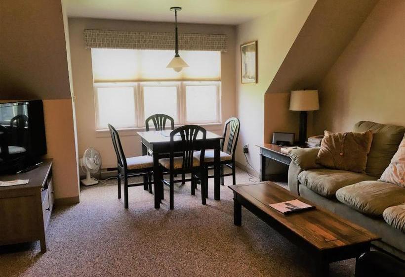 فندق Golden Eagle Lodge Resort