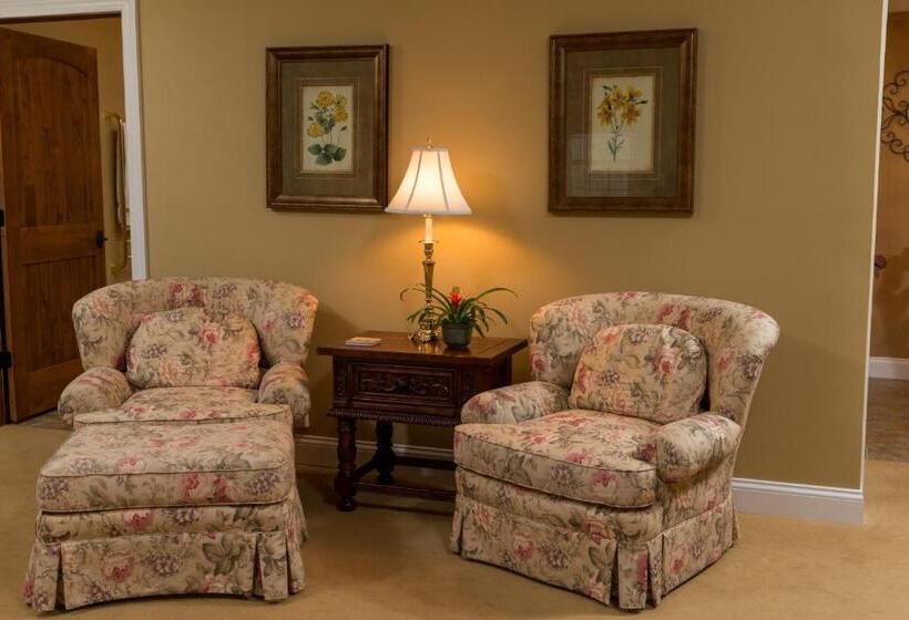 ホテル Goldmoor Inn & Resort