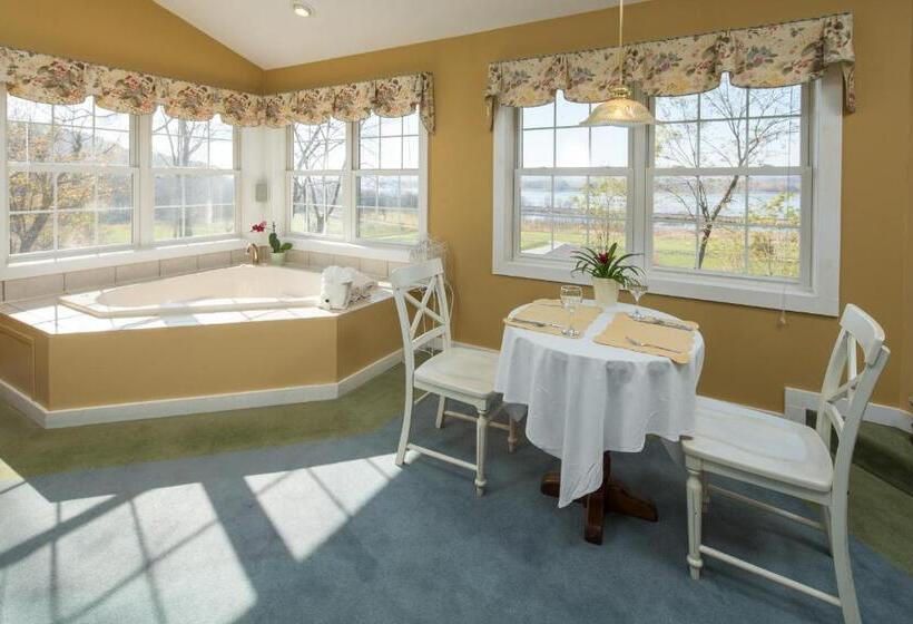 ホテル Goldmoor Inn & Resort