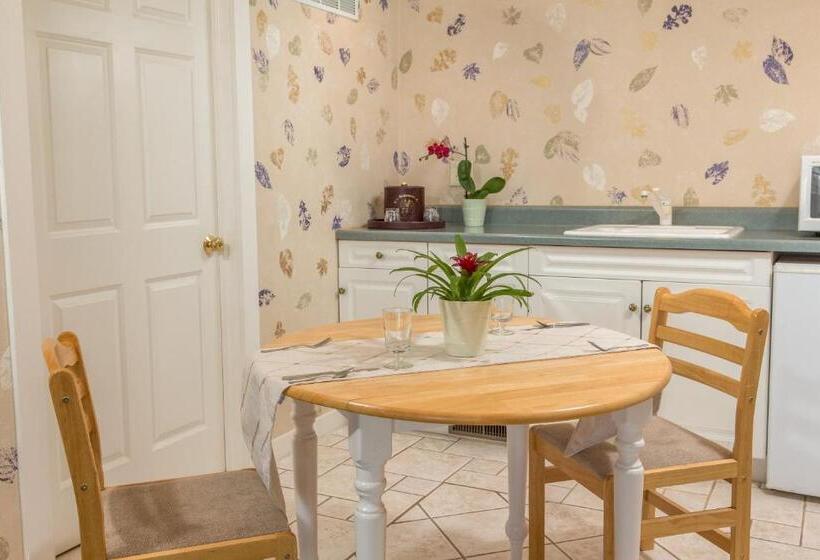 ホテル Goldmoor Inn & Resort