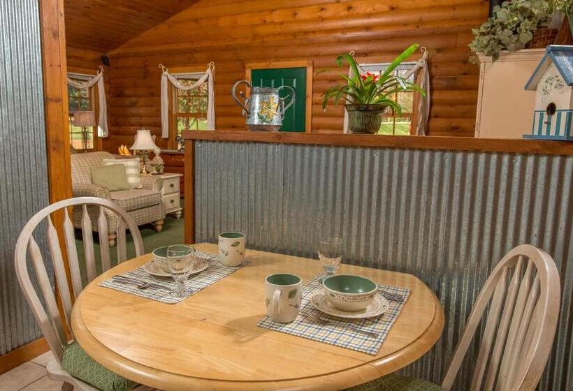 ホテル Goldmoor Inn & Resort