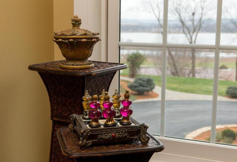 ホテル Goldmoor Inn & Resort