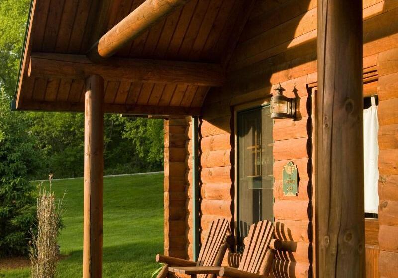 هتل Goldmoor Inn & Resort