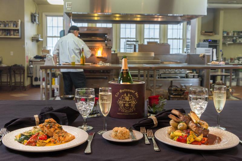 ホテル Goldmoor Inn & Resort