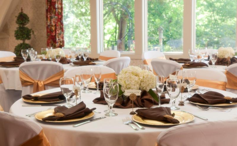 ホテル Goldmoor Inn & Resort