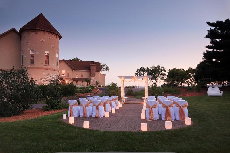 ホテル Goldmoor Inn & Resort