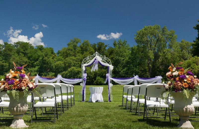 ホテル Goldmoor Inn & Resort