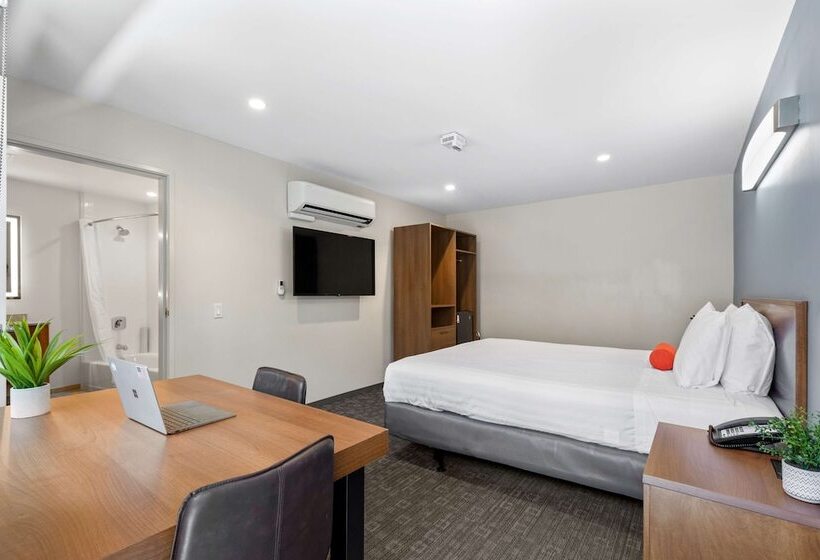 فندق Good Nite Inn Calabasas