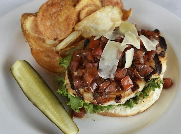 Отель Gordon Lodge