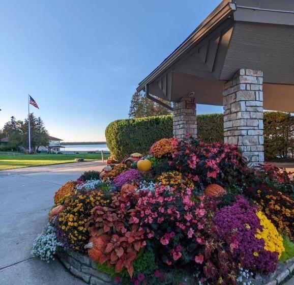 Отель Gordon Lodge