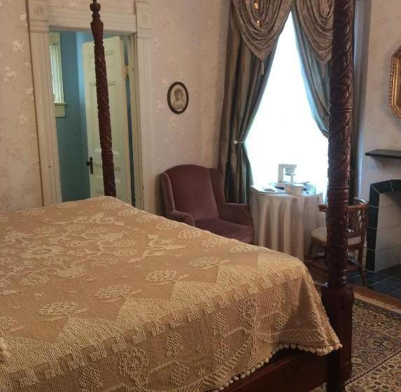 فندق Grand Avenue Bed And Breakfast