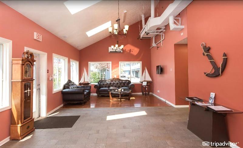 호텔 The Grand Beach Inn