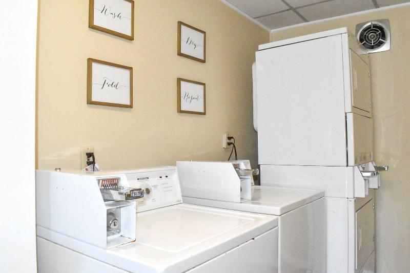 호텔 The Grand Beach Inn