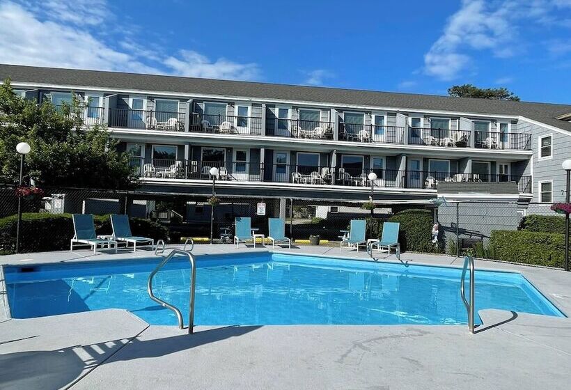 호텔 The Grand Beach Inn