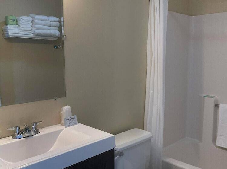 호텔 The Grand Beach Inn