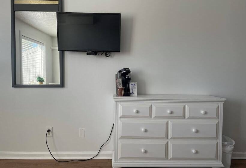 호텔 The Grand Beach Inn