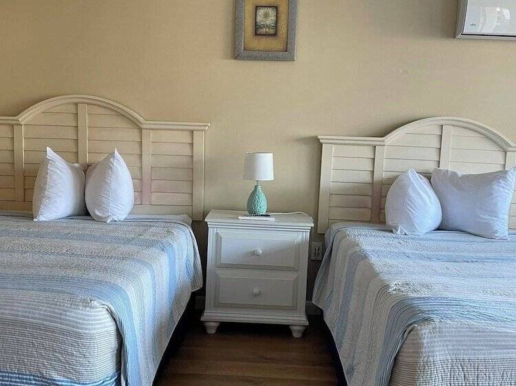 호텔 The Grand Beach Inn