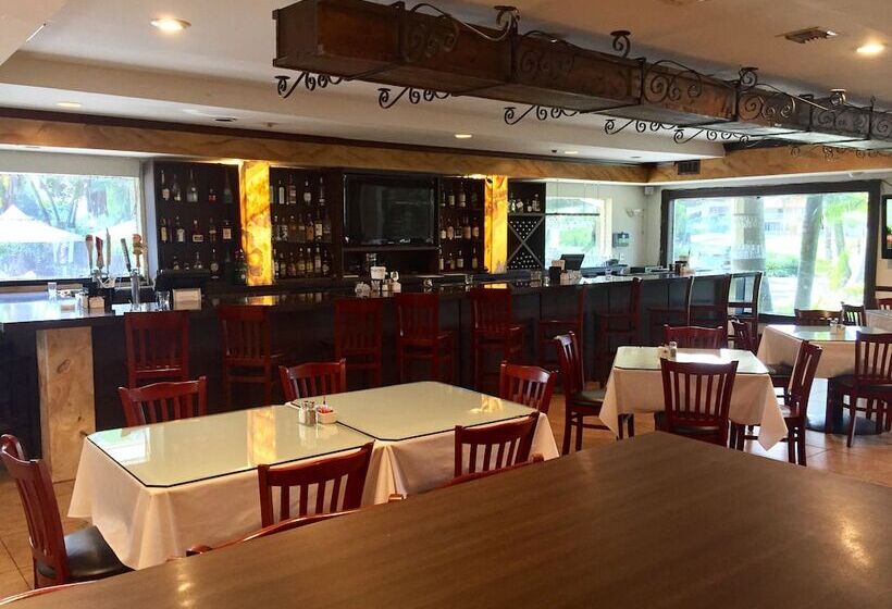 فندق Grand Palms Spa & Golf Resort