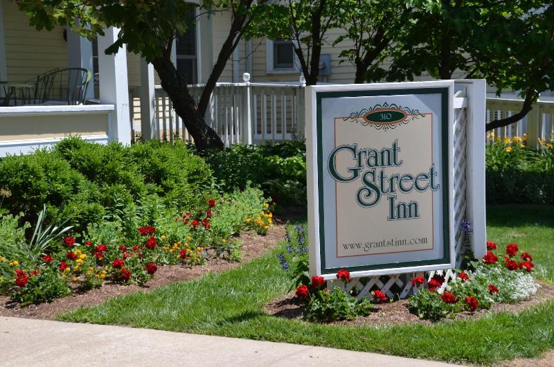 ホテル Grant Street Inn Bloomington