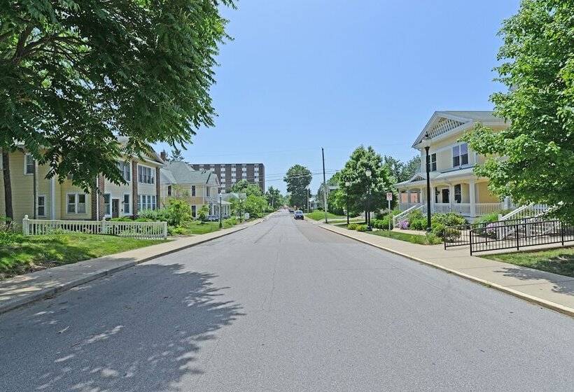 ホテル Grant Street Inn Bloomington