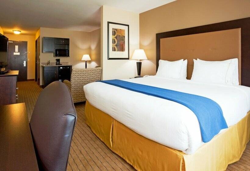 فندق Holiday Inn Express & Suites Madison Verona, An Ihg