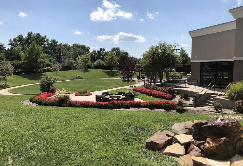 ホテル Holiday Inn Wichita East I 35, An Ihg