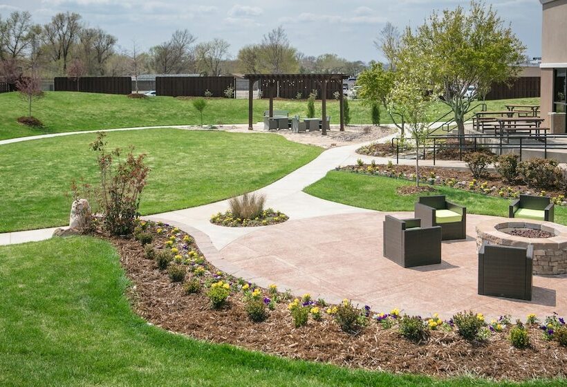 ホテル Holiday Inn Wichita East I 35, An Ihg