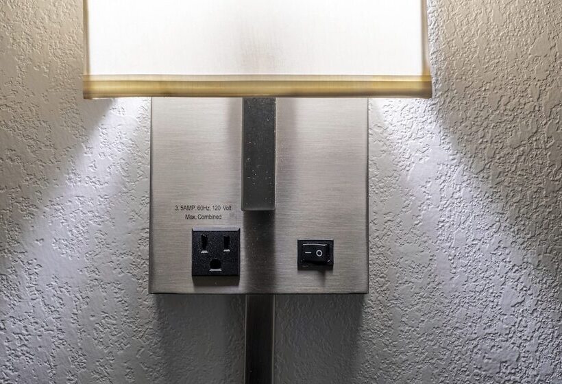 酒店 Hometown Inn By Red Roof East Syracuse