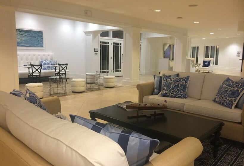 ホテル Icona Avalon