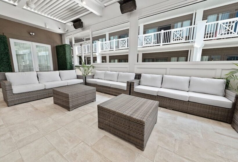 ホテル Icona Avalon