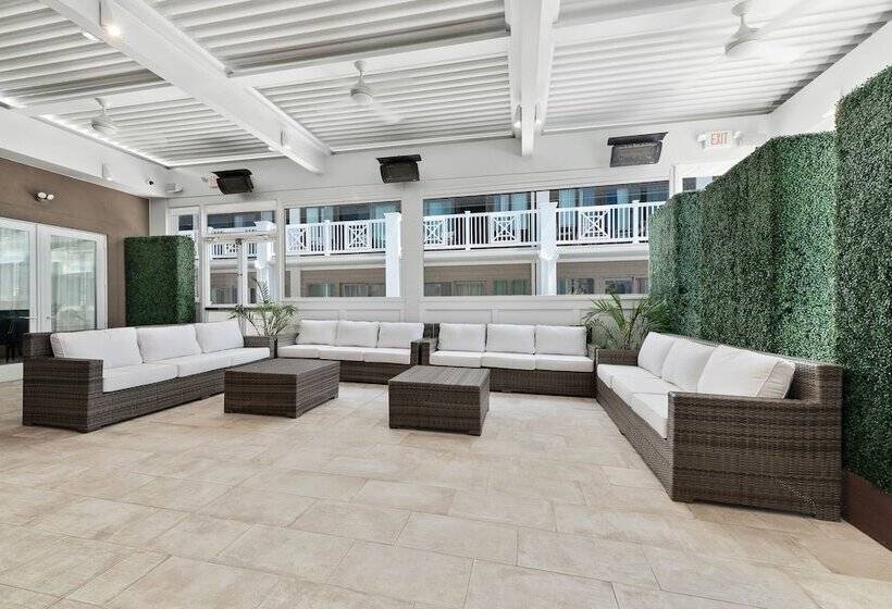 ホテル Icona Avalon