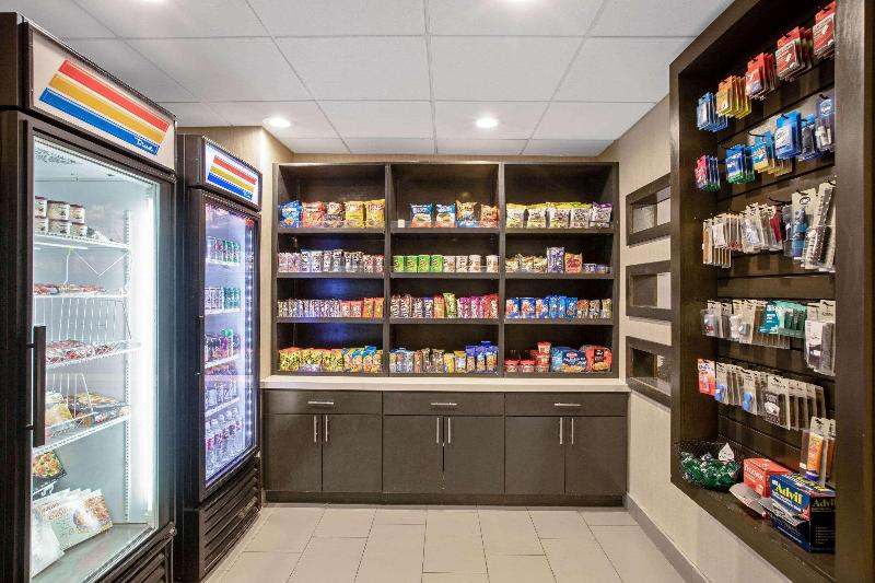 فندق La Quinta By Wyndham Fayetteville