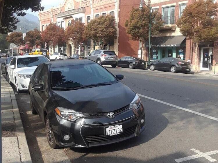 ホテル Los Gatos Garden Inn