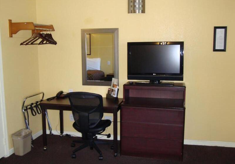 בית מלון כפרי Oasis Inn Sacramento Elk Grove