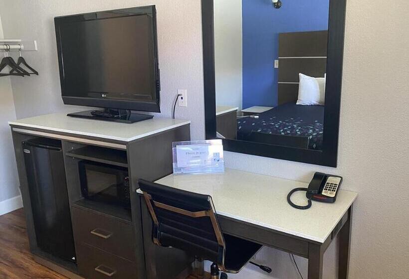 בית מלון כפרי Oasis Inn Sacramento Elk Grove