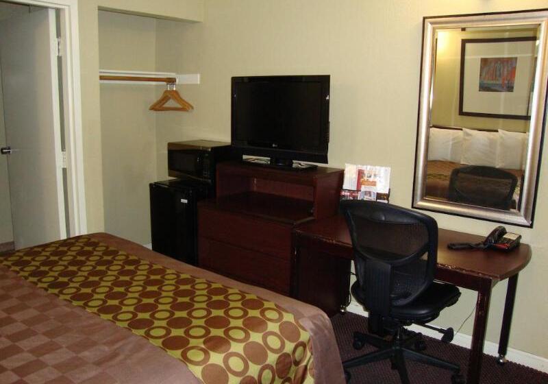 בית מלון כפרי Oasis Inn Sacramento Elk Grove