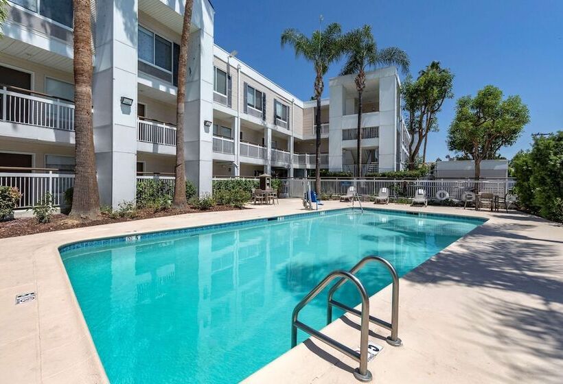 בית מלון כפרי Quality Inn Placentia Anaheim Fullerton