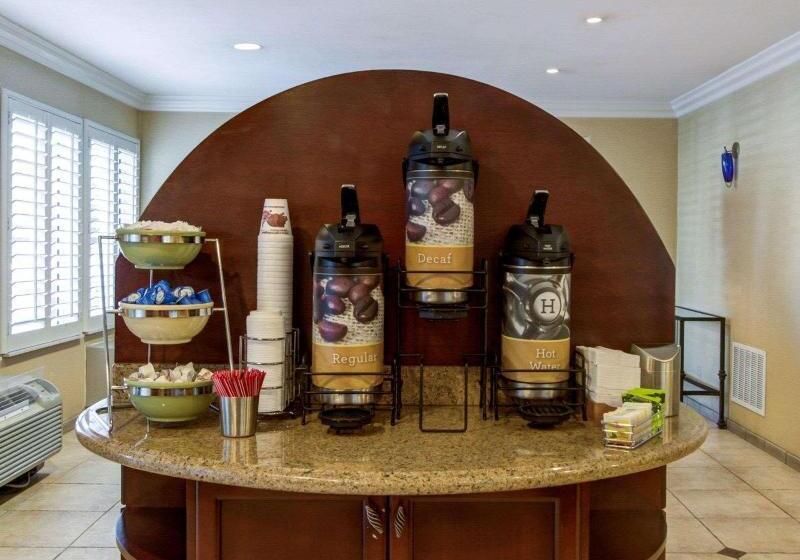 בית מלון כפרי Quality Inn Placentia Anaheim Fullerton