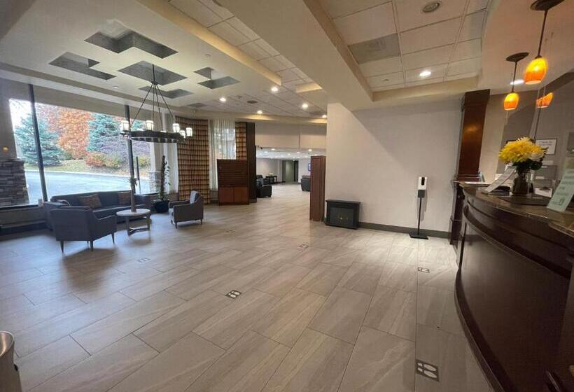 فندق Ramada By Wyndham Cleveland Independence