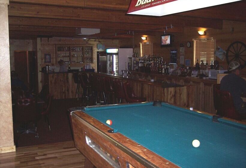 فندق Super 8 By Wyndham Newcastle