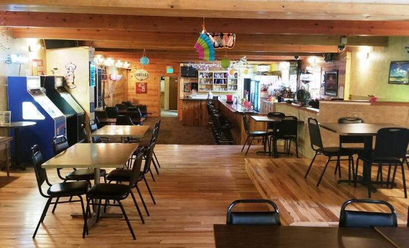 فندق Super 8 By Wyndham Newcastle